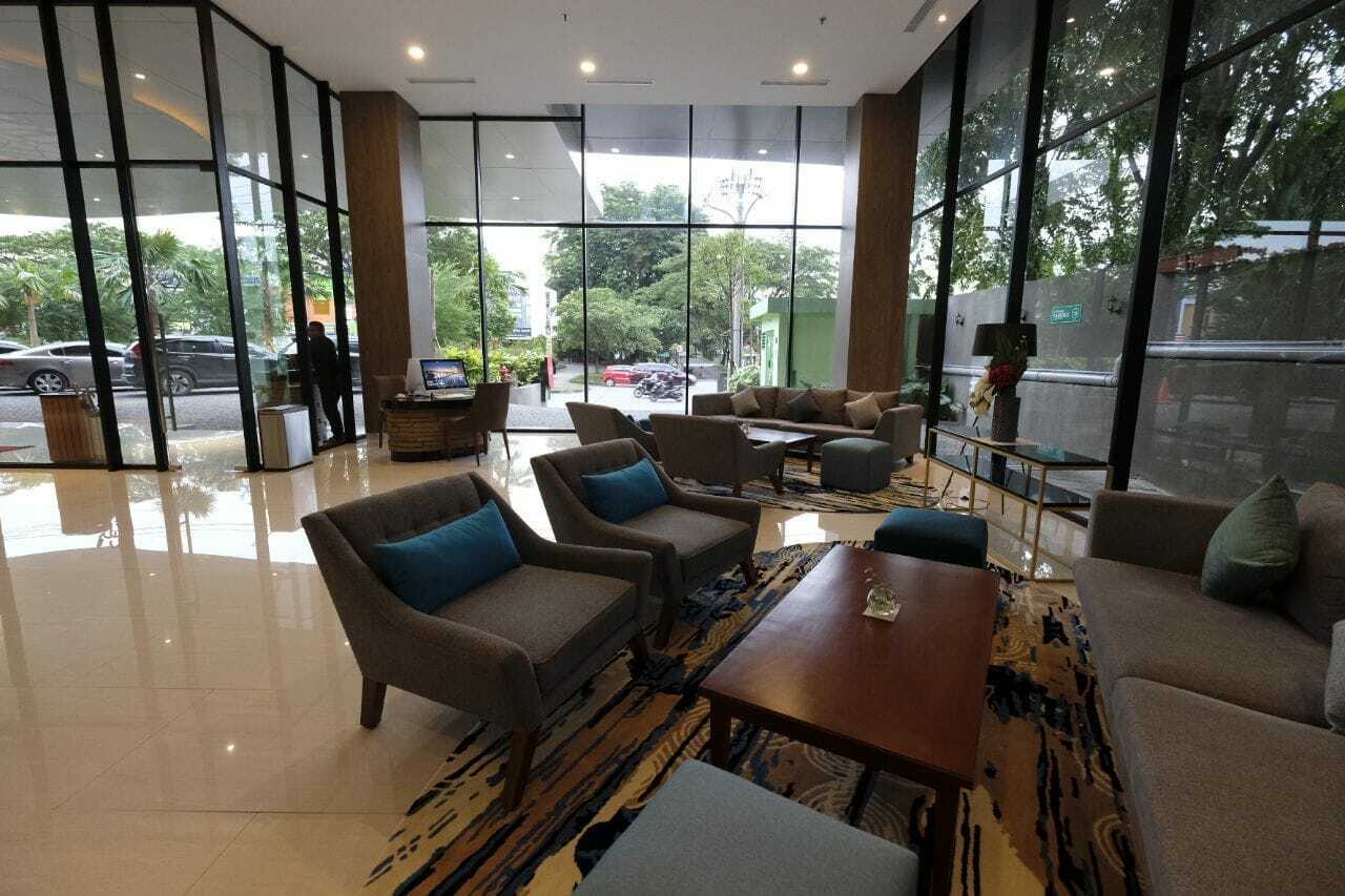 Hotel Ayola Lippo Cikarang Exterior foto